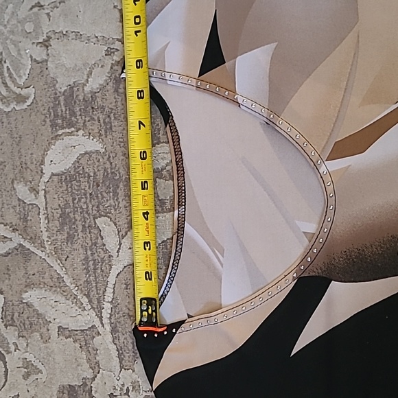 Valentina Signa Brownstone V-neck Rhinestone Tunic Adult L - Picture 7 of 9